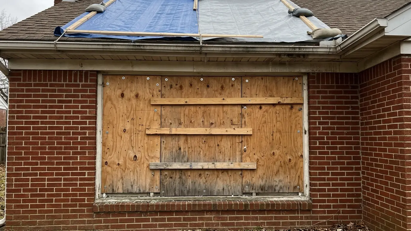 Emergency Board-Up and Roof Tarping in Nashville and Middle Tennessee